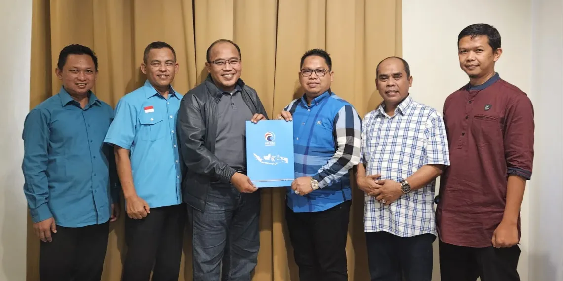 Kasmidi-Kinsu Makin Mantap dengan Dukungan Gelora untuk Pilbup Kutim 2024