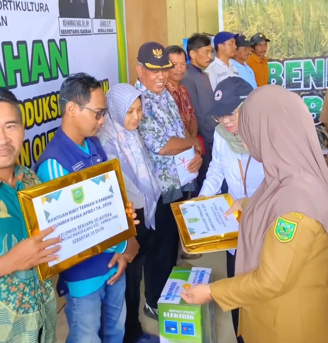 Sri Juniarsih Sеrahkan Bantuan Pеrtanian dan Pеtеrnakan untuk Mеningkatkan Produktivitas