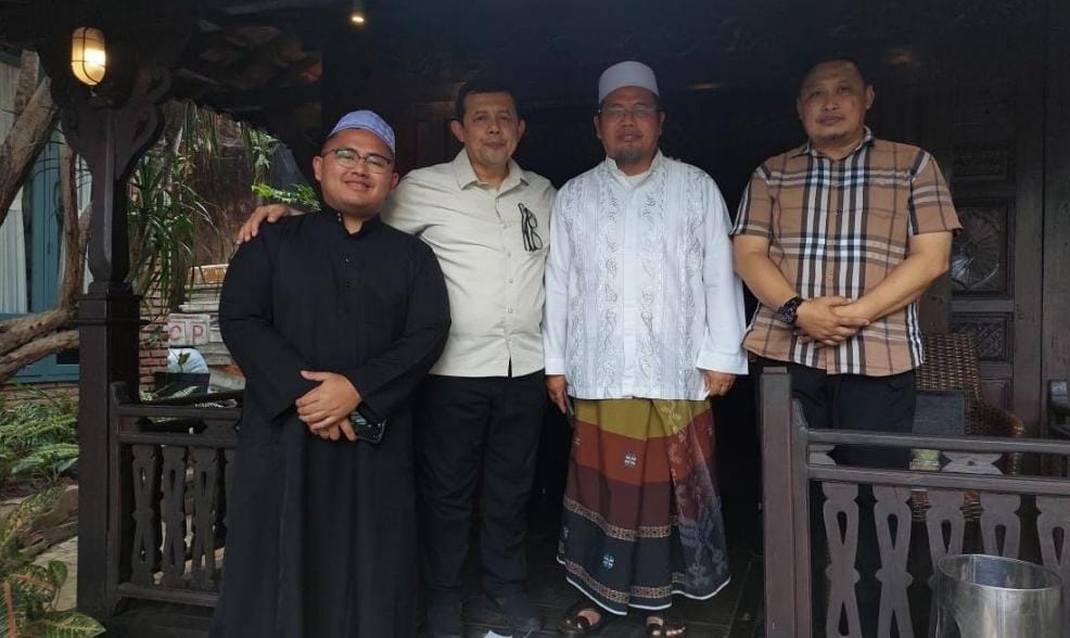 KH. Ahmad Munawir, SQ, Pimpinan Pondok Pesantren Darul Ulum Kabupaten Ogan Komering Ilir (OKI)