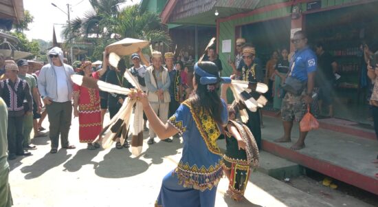 Owena Mayang Shari Belawan dan Stanislaus Liah Siap Tingkatkan Pendidikan di Mahakam Ulu