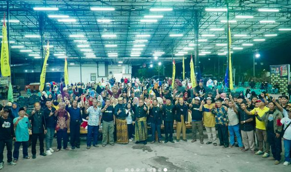 Kasmidi Bulang dan Lulu Kinsu Dapat Dukungan Penuh dari Masyarakat Luhu Raya