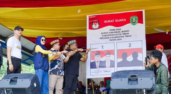 Kasmidi Bulang dan Lulu Kinsu Gaet Dukungan Anak Muda di Kampanye Batu Timbah